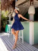 vestido gola fehada